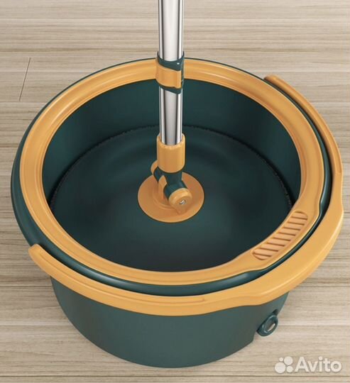 Швабра с отжимом и ведром для мытья полов и окон