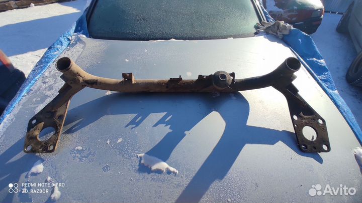 Балка подрадиаторная Passat B5