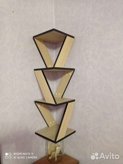 Полка настенная угловая