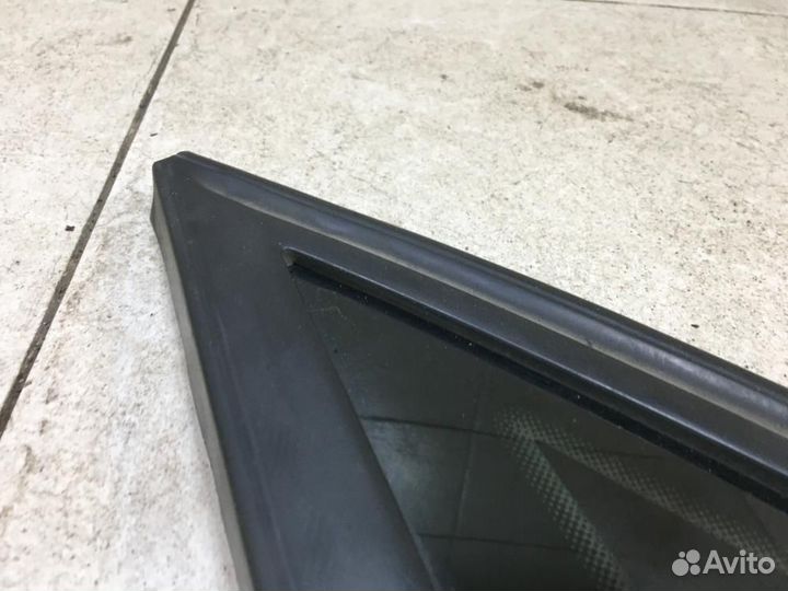 Стекло кузовное глухое левое Audi A4 B8 (2007—2012