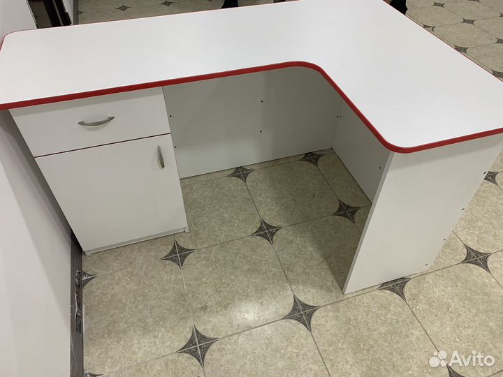 Стеллажи прилавки