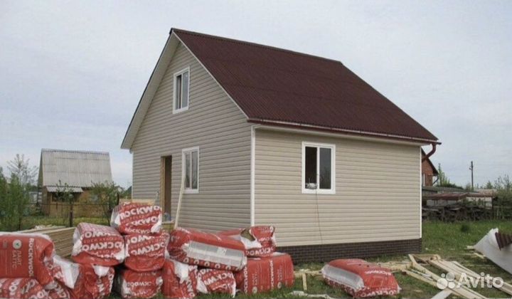 Бригада строителей