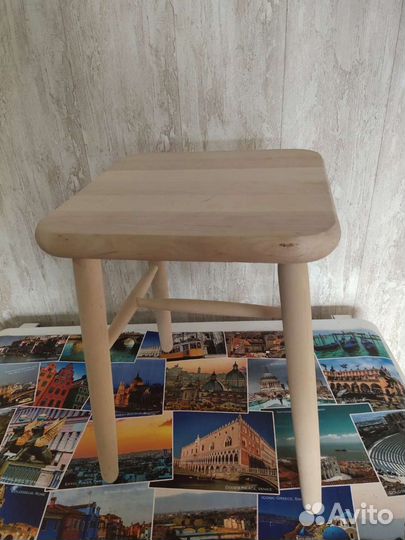 Табуретки деревянные