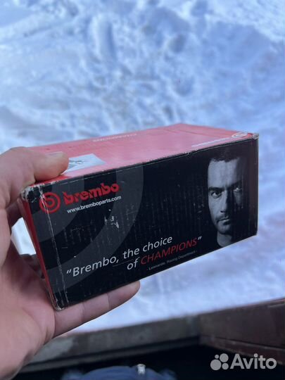 Передние тормозные колодки infiniti