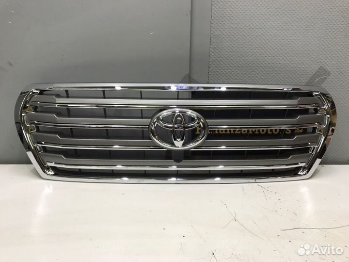 Решетка радиатора Toyota Land Cruiser 200