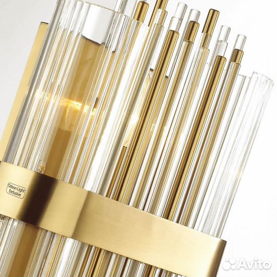 Бра настенный металлический со стеклом