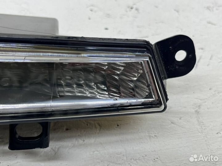 Дефект 1 Mercedes W221 ходовые огни в бампер S65 Amg