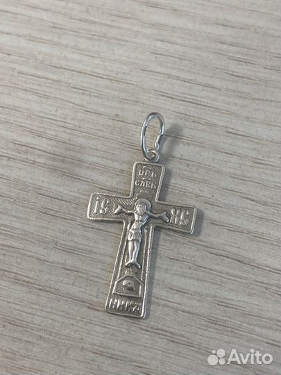 Серебряный крестик