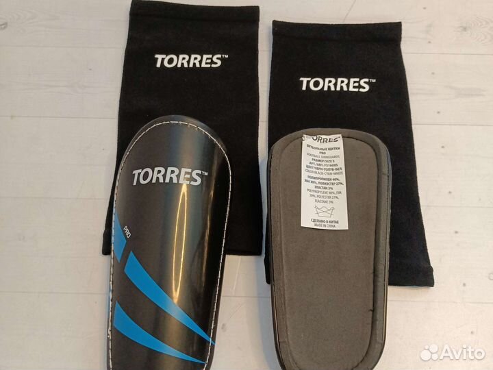 Щитки футбольные