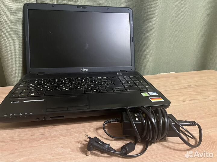 Fujitsu lifebook ah502