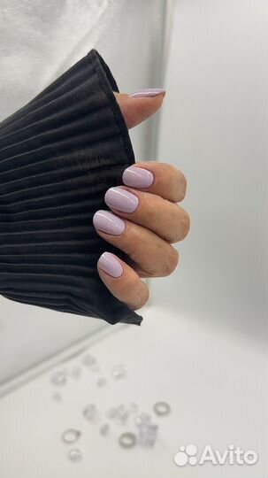 Модель на маникюр