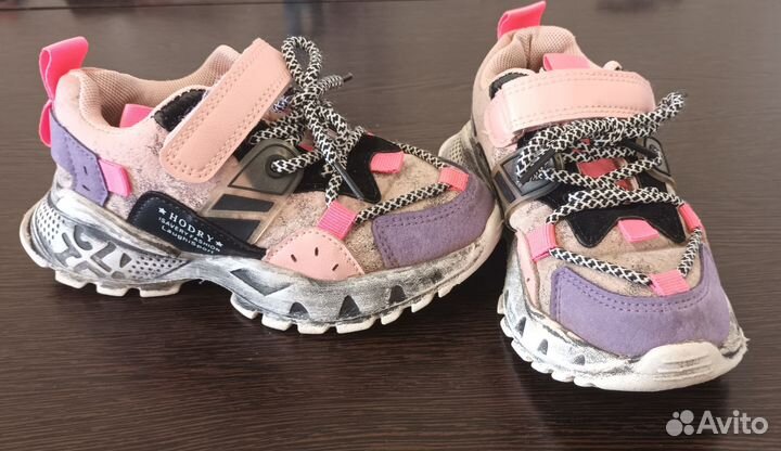 Кроссовки на девочку