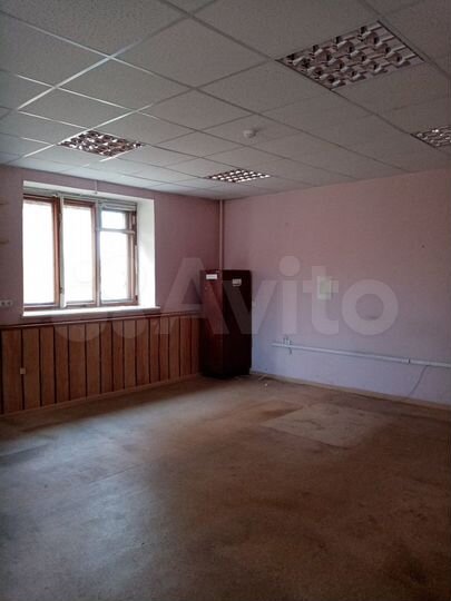 Здание, 319.5 м²