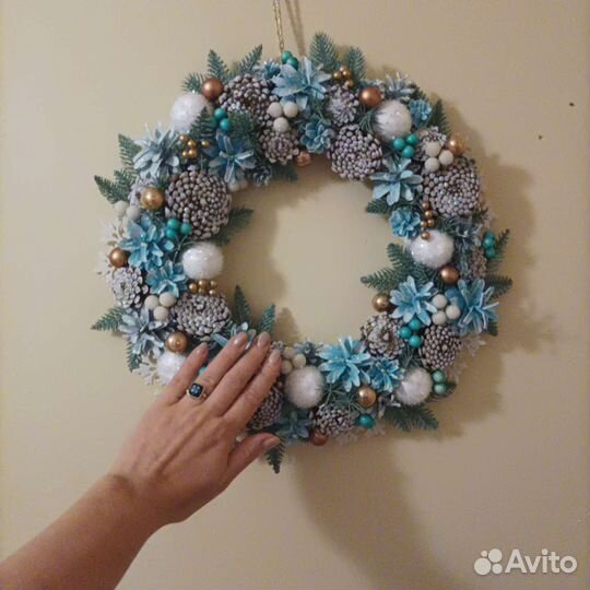 Новогодний венок на дверь