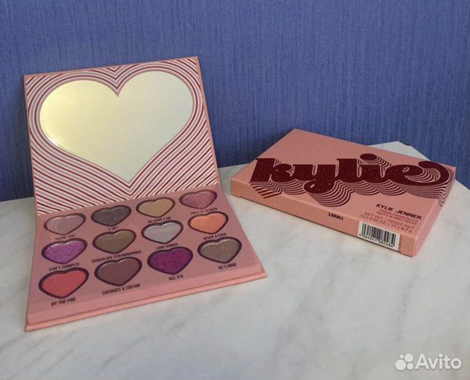 Новая Палетка теней Kylie cosmetics оригинал
