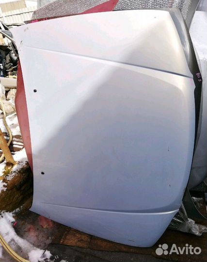 Капот Nissan Avenir W10/11