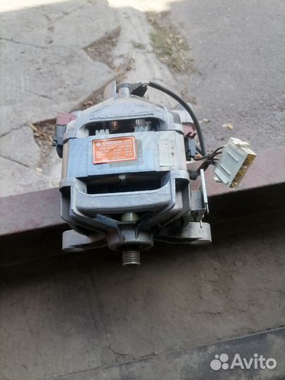 Двигататель стиральной машины
