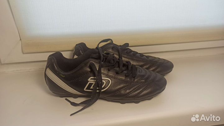 Футбольные бутсы