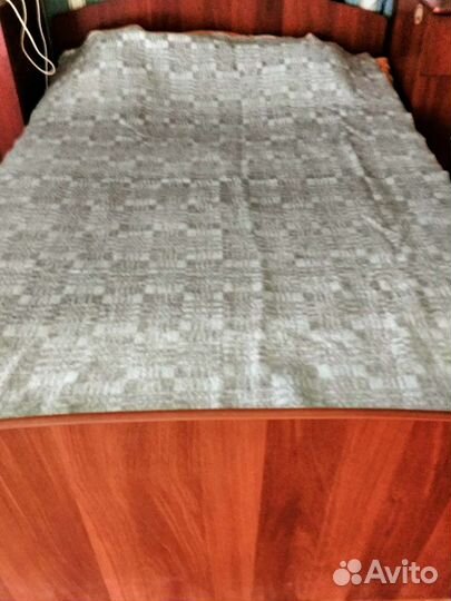 Одеяло шерстяное 140*195