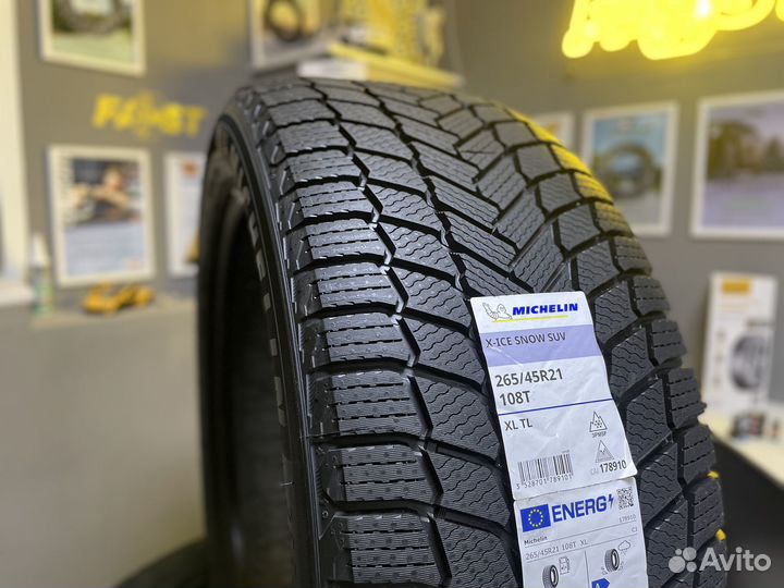 Michelin X-Ice Snow SUV 265/45 R21 108T