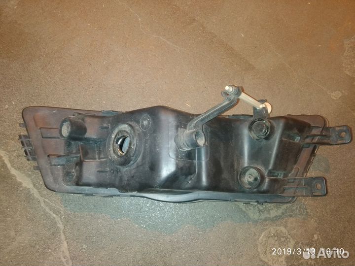 Фара противотуманная Skoda Rapid