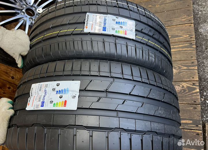 Hankook Ventus S1 Evo 3 K127 285/30 R21 и 255/35 R21