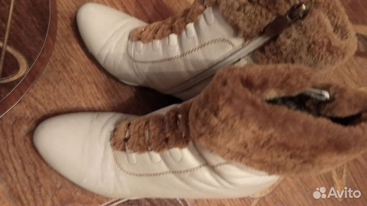 Продаю сапоги зимние женские