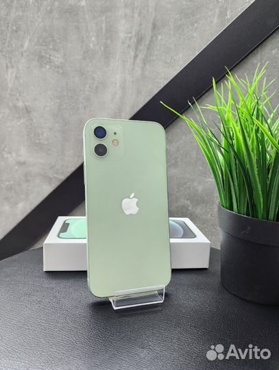iPhone 12, 64 ГБ