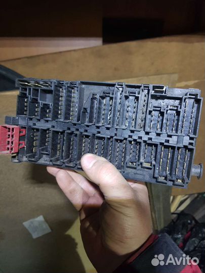 Блок реле vw passat b3,b4,transporter t4