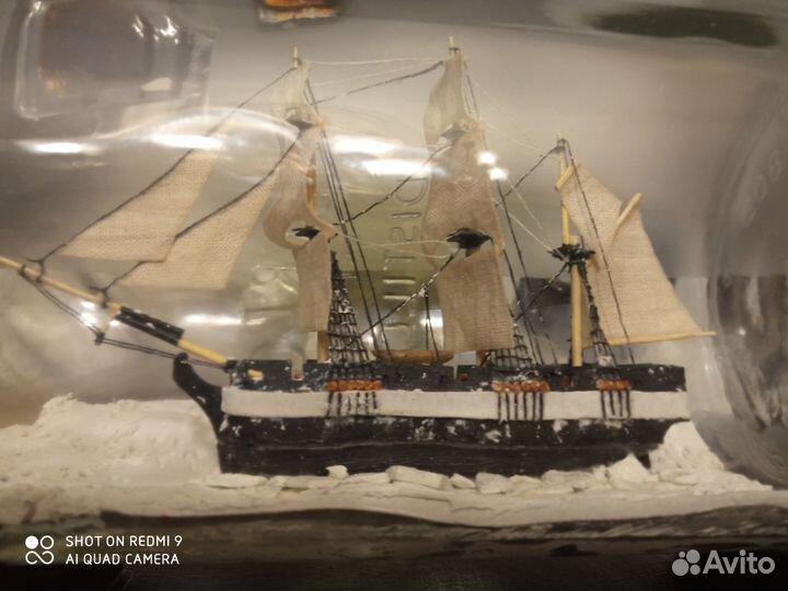 Корабль в бутылке