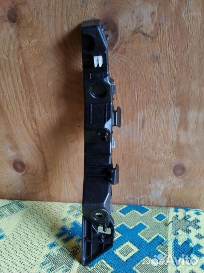 Кронштейн бампера Kia