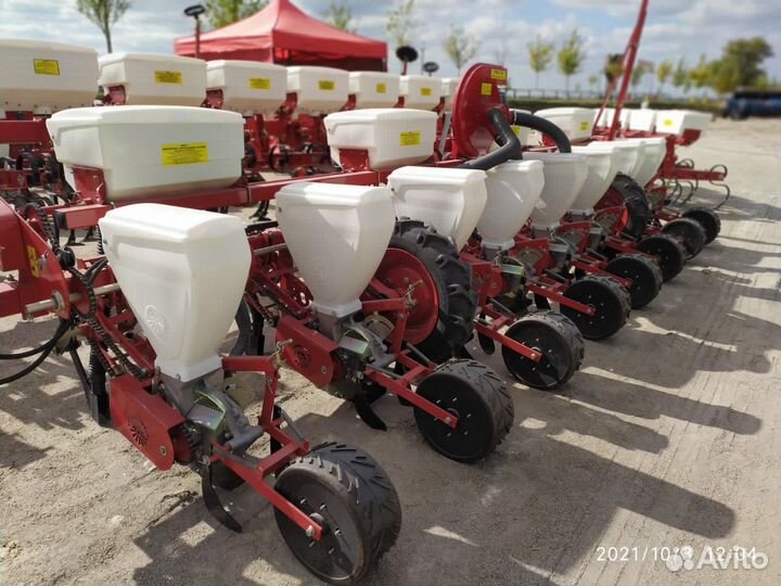 Сеялка Фаворит Весна-8, 2022