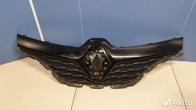 Решетка радиатора Renault Kaptur 2016