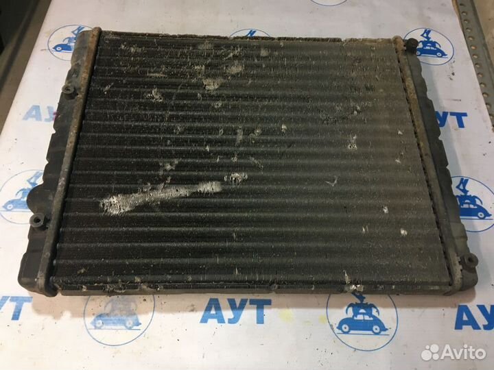 Радиатор основной Фольксваген Поло 1