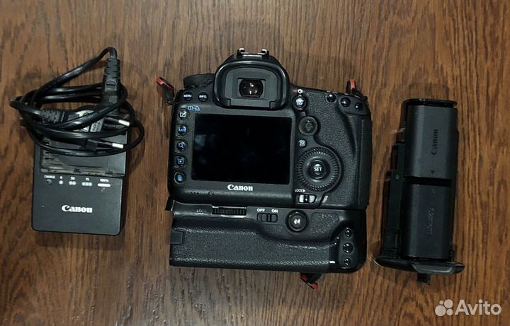 Canon EOS 5D mark iii body