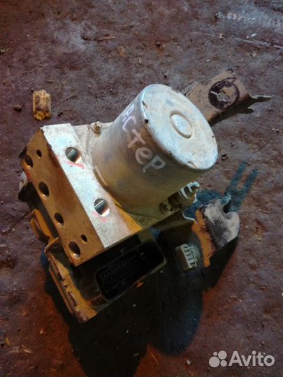 Блок ABS насос абс Renault Duster 2.0