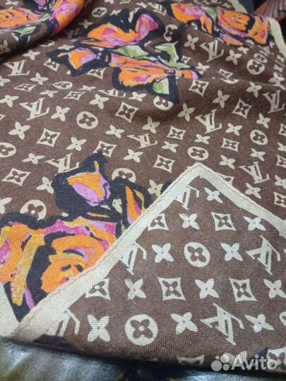 Теплый палантин шерсть, lv розы монограмма,италия