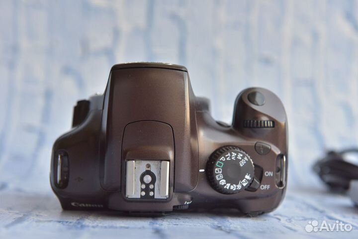 Canon eos 1100d body