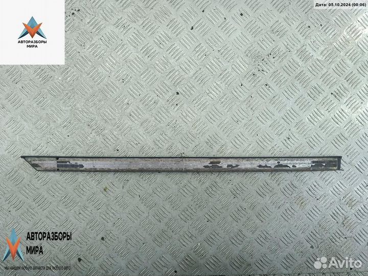 Молдинг двери задней левой Opel Astra F рест. 1994