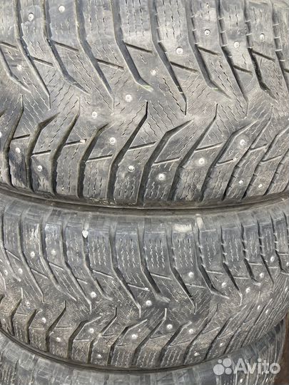 Kumho WinterCraft Ice WI31 215/55 R17 98T