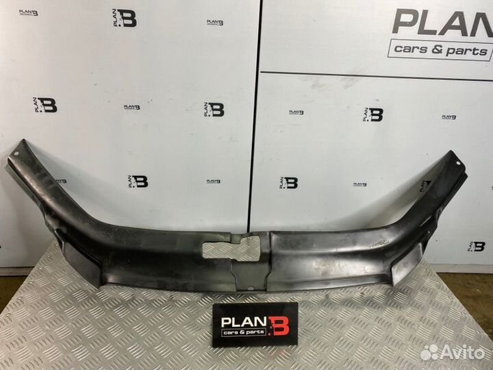 Накладка замка капота передняя Audi Q7 4L 2008