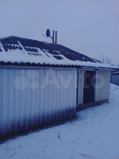 Дом 35 м² на участке 50 сот.