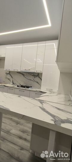 Кухня агт, современная красотка