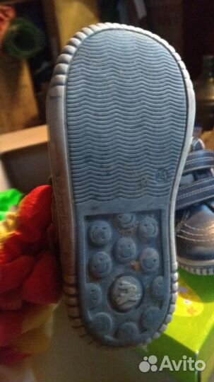 Кроссовки для мальчика р.24