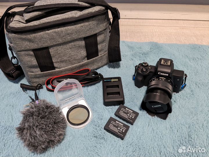 Фотоаппарат Canon m50