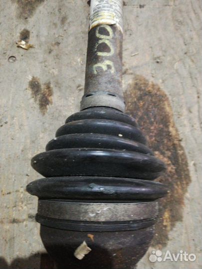 Привод передний левый Peugeot 3008 EP6DT 2010