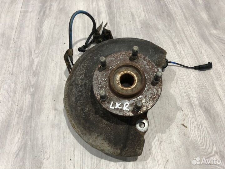 Кулак поворотный передний правый Mitsubishi Lancer