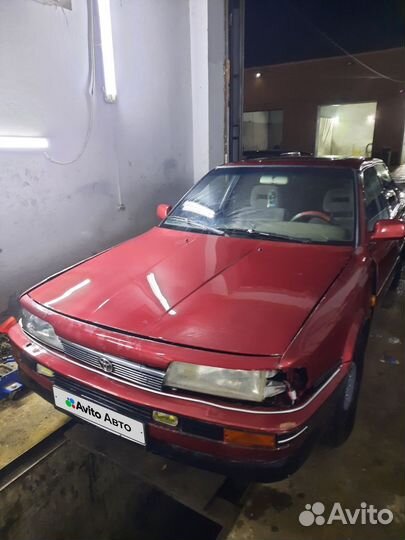 Toyota Camry 2.0 МТ, 1989, битый, 500 000 км