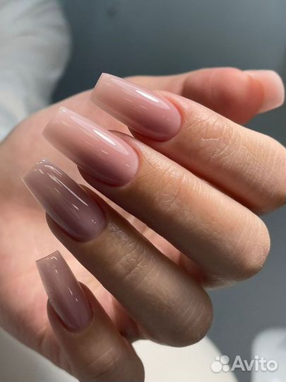 Маникюр, педикюр, наращивание ногтей