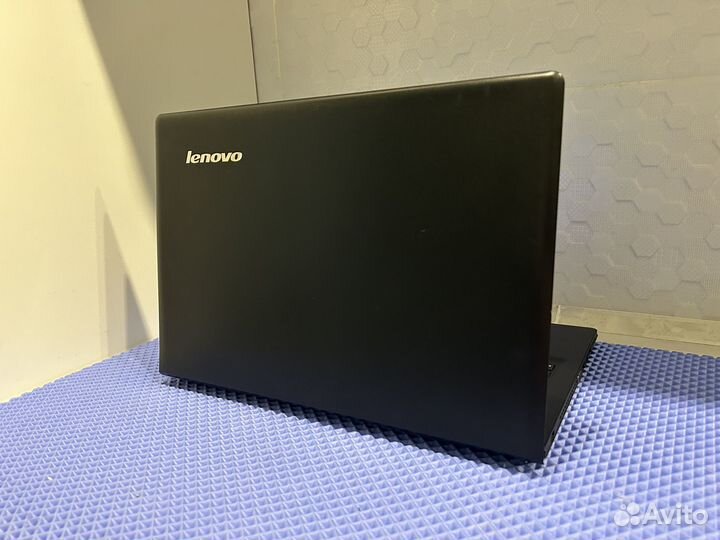Lenovo 300 4ядра/8Gb/SSD256/nvidia920M